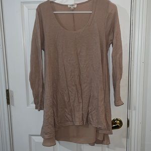 light pink shirt size small